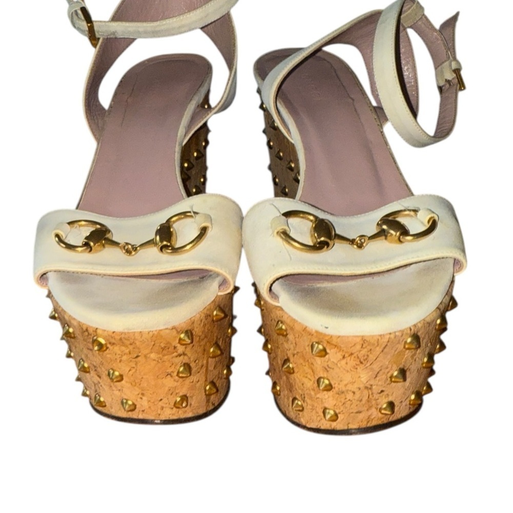 ▶️ Gucci ◀️ Liliane Suede Cork Cream and Gold Studded Sandals. Size 38 - Picture 10 of 16